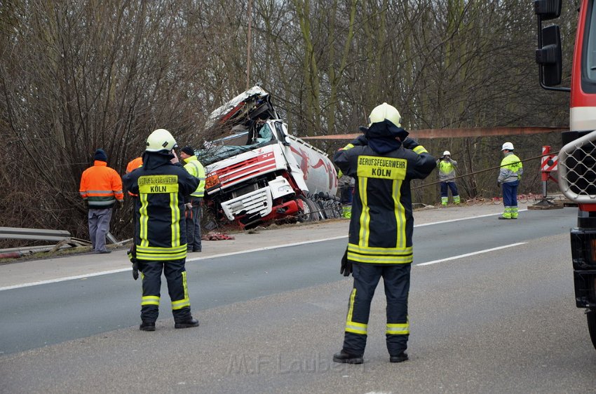 VU A4 Rich Olpe kurz hinter AK Koeln West P525.JPG